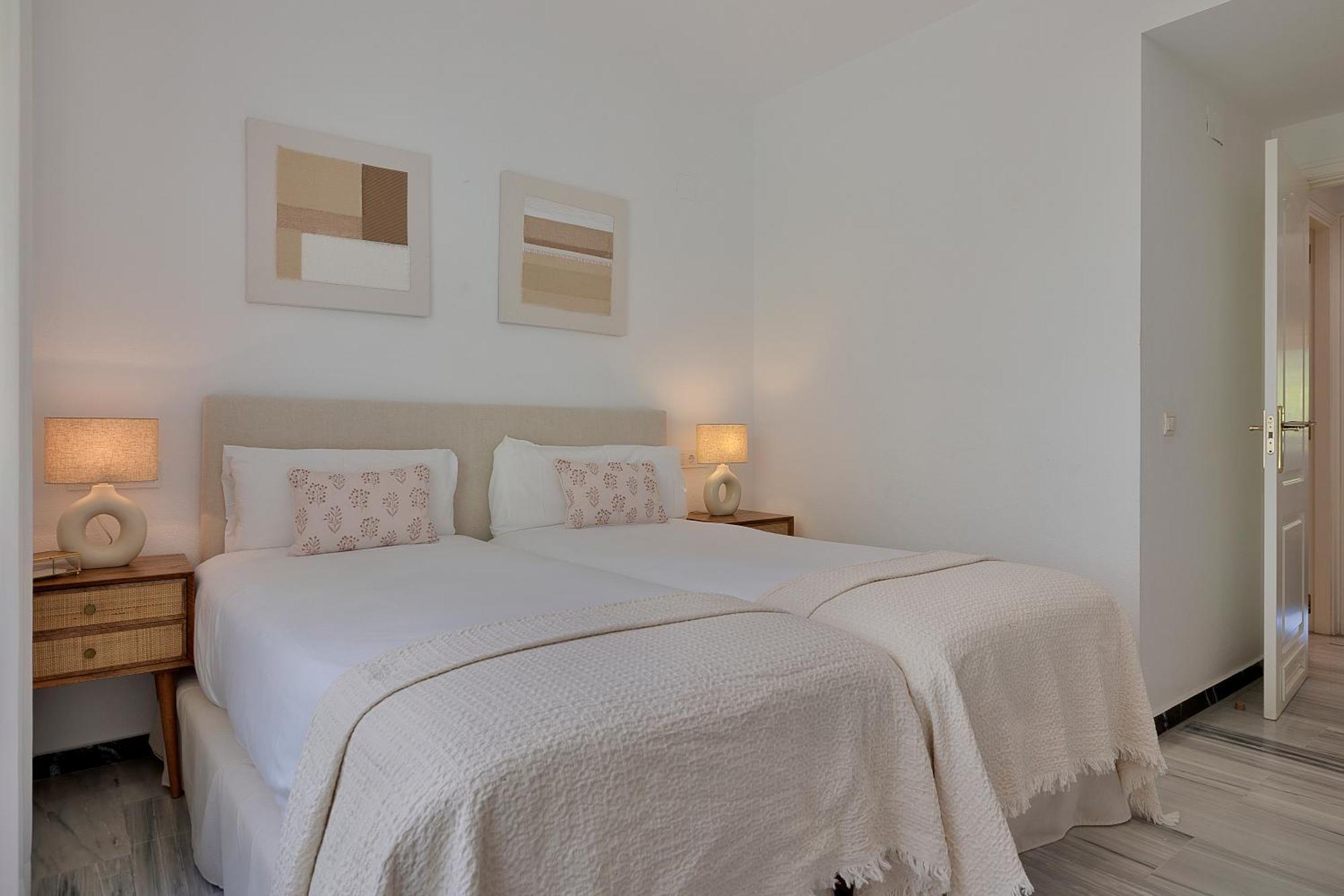 2 Bedroom Apartment In Medina Garden - Puerto Banus Marbella Bagian luar foto